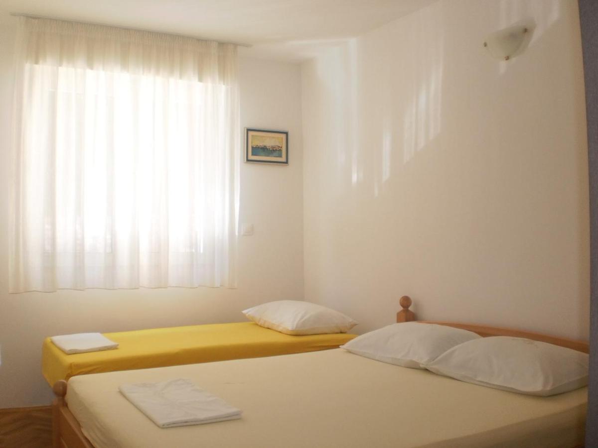 Apartment Lana Omis Exterior photo