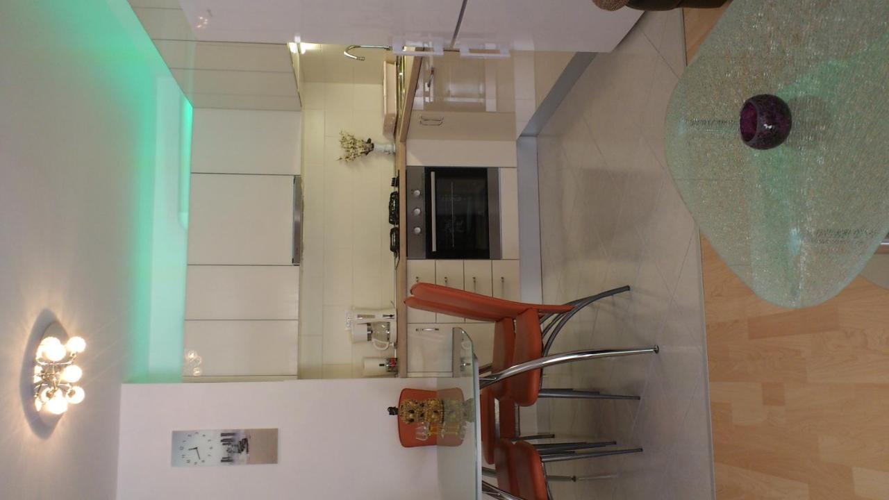 Apartment Lana Omis Exterior photo